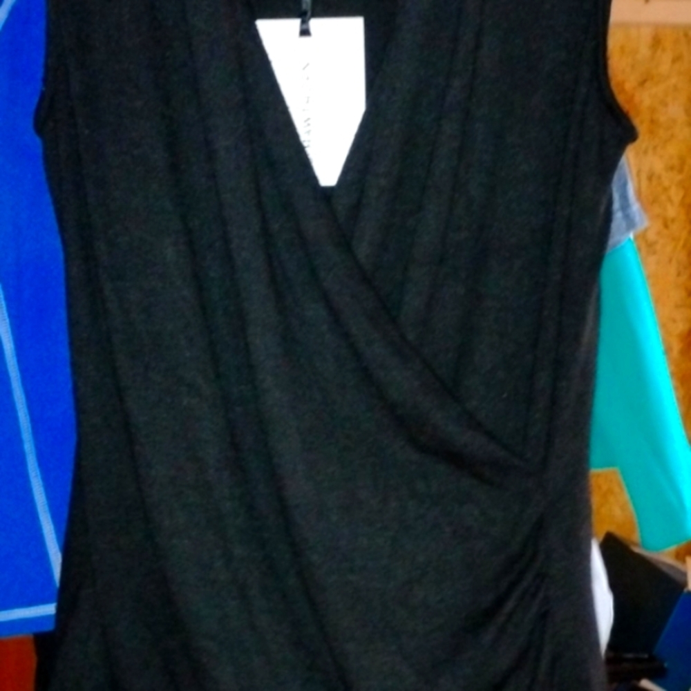 41 Hawthorn Black Sleeveless Blouse